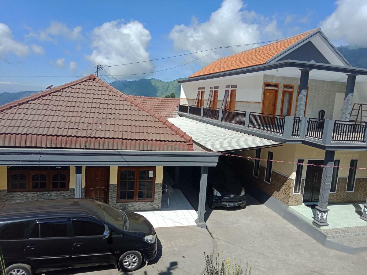 Homestay Anggun Bromo Exterior foto